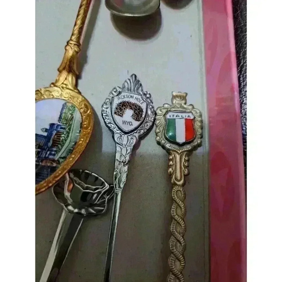 Vintage Mixed Lot Assorted Souvenir Spoons for Crafts Collectibles Repurpose‎ - Picture 10 of 11